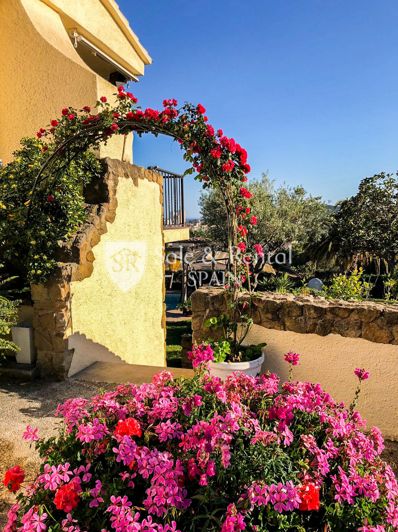 Image No.82-6 Bed Villa for sale