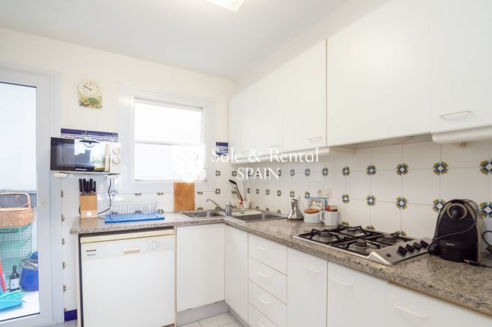 Image No.12-8 Bed Villa for sale