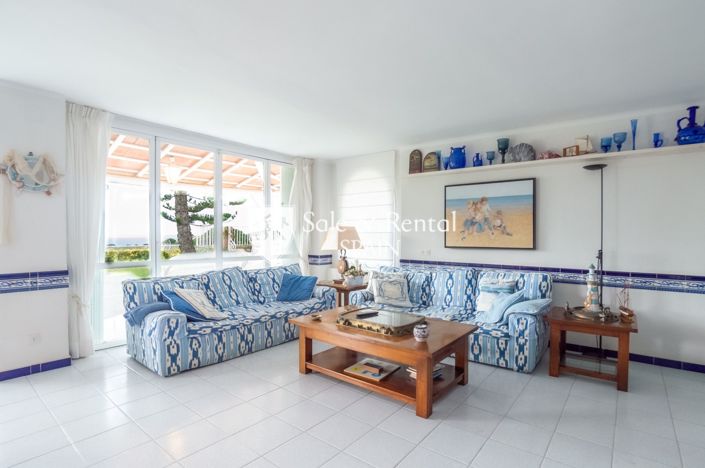 Image No.15-8 Bed Villa for sale