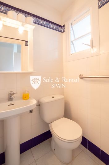 Image No.16-8 Bed Villa for sale