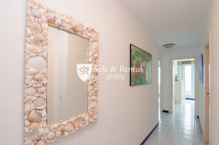 Image No.18-8 Bed Villa for sale