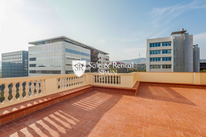 Image No.39-4 Bed Flat for sale