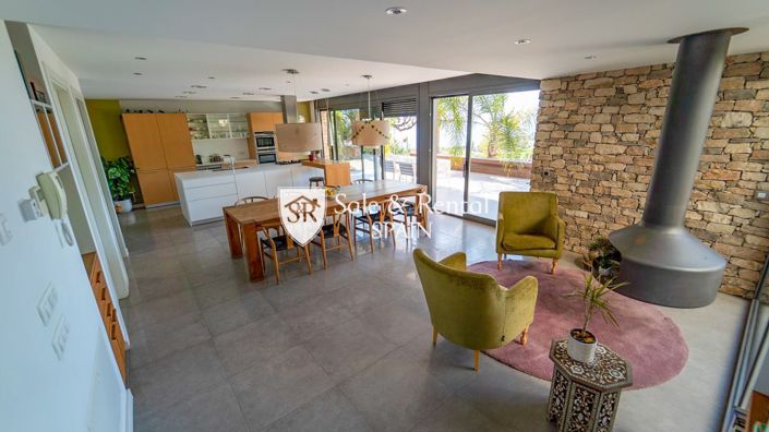 Image No.3-5 Bed Villa for sale