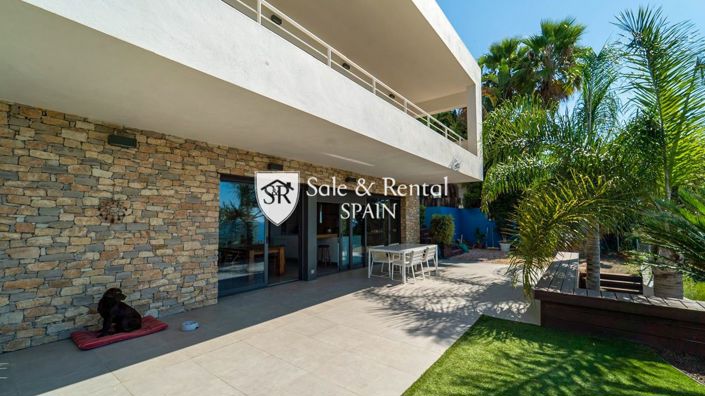 Image No.6-5 Bed Villa for sale