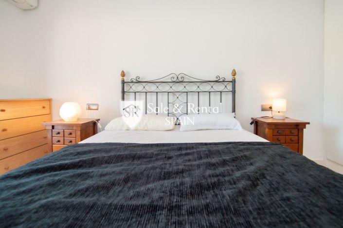 Image No.30-3 Bed Flat for sale