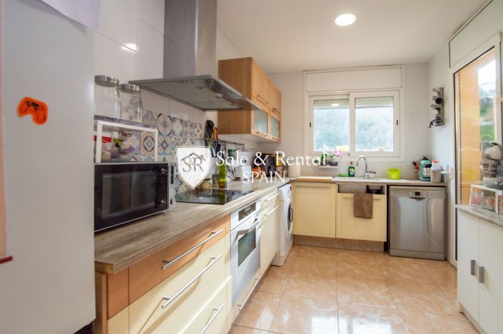 Image No.3-4 Bed Villa for sale