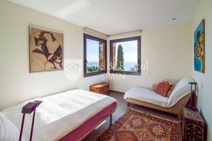 Image No.33-5 Bed Villa for sale