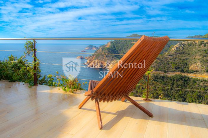 Image No.42-5 Bed Villa for sale