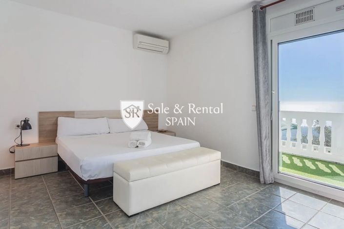 Image No.13-4 Bed Villa for sale