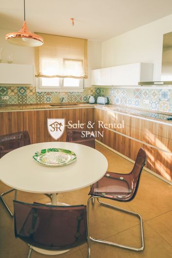 Image No.10-3 Bed Villa for sale