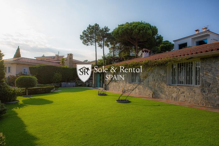 Image No.25-3 Bed Villa for sale