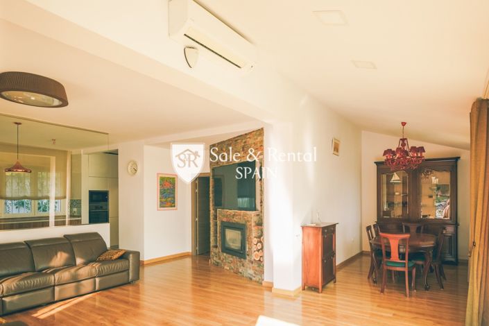 Image No.3-3 Bed Villa for sale