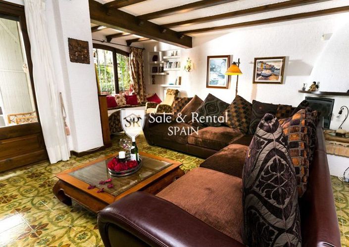 Image No.10-4 Bed Villa for sale