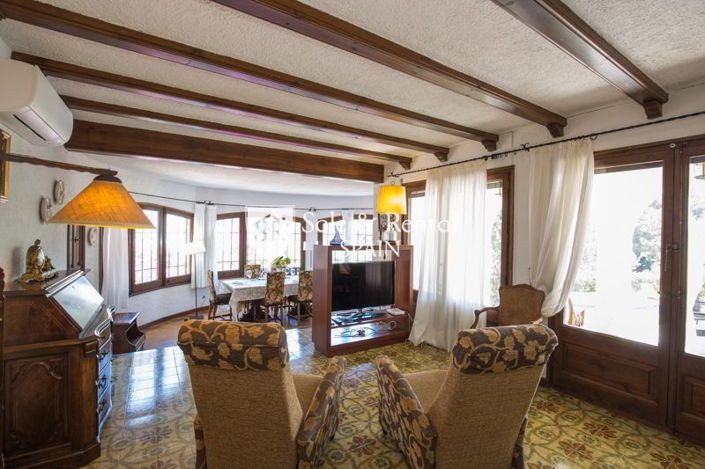 Image No.12-4 Bed Villa for sale