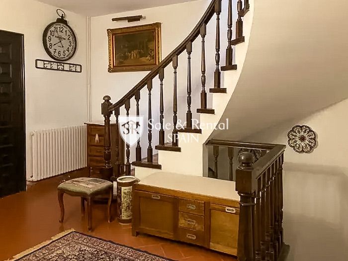 Image No.15-6 Bed Villa for sale