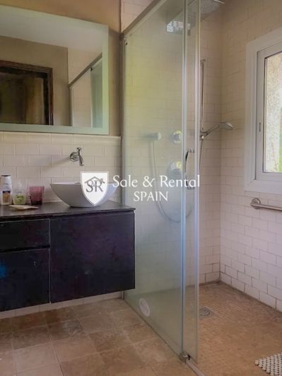 Image No.23-6 Bed Villa for sale