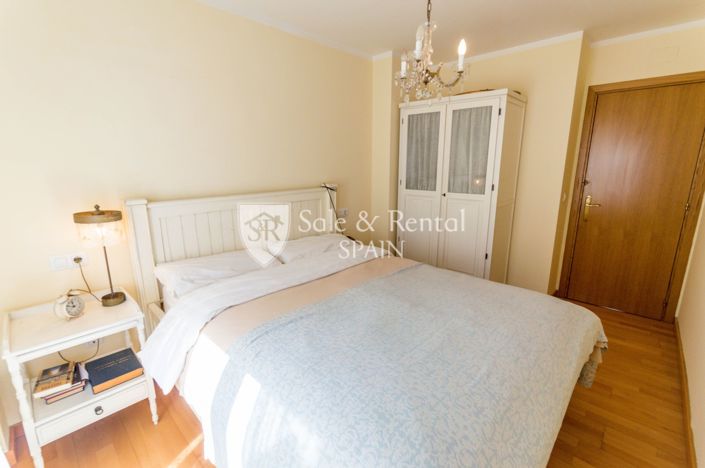 Image No.18-3 Bed Flat for sale