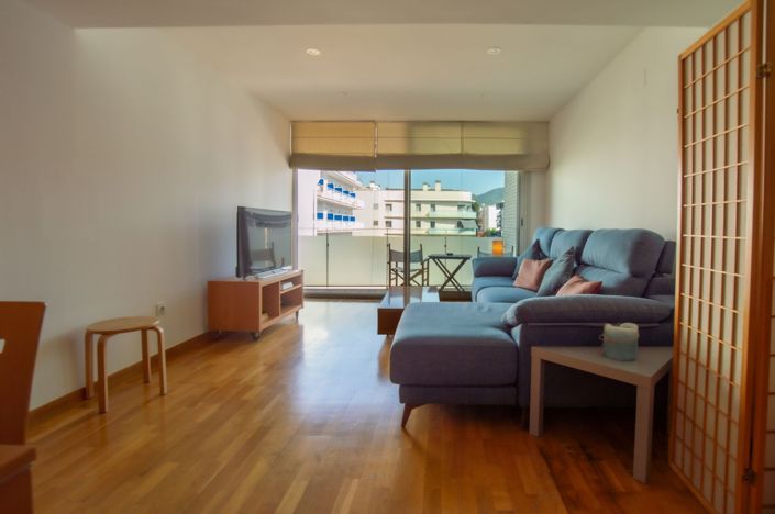 Image No.7-2 Bed Flat for sale