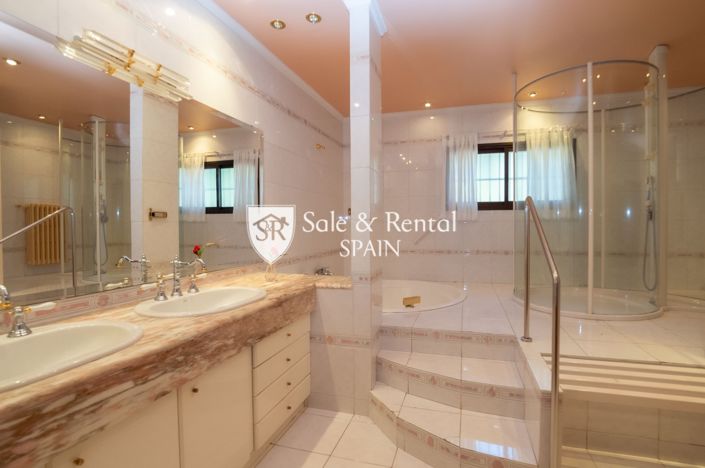 Image No.18-Villa de 6 chambres à vendre à Lloret de Mar