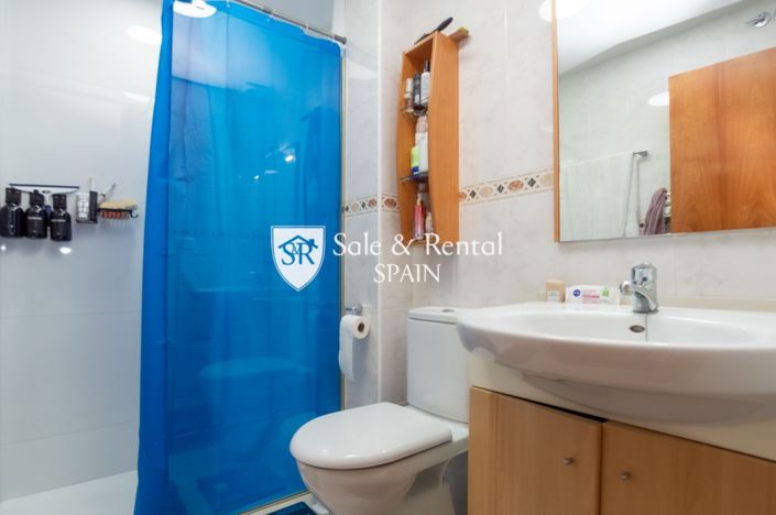 Image No.26-3 Bed Flat for sale