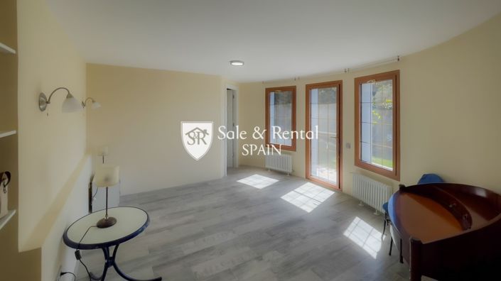 Image No.31-3 Bed Villa for sale