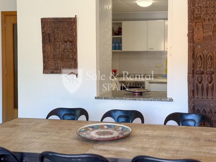 Image No.10-4 Bed Flat for sale