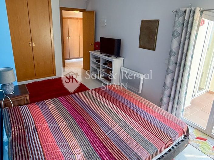 Image No.32-4 Bed Flat for sale