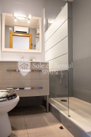 Image No.41-4 Bed Flat for sale