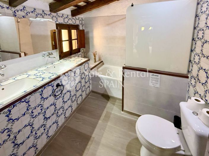 Image No.26-Maison de campagne de 7 chambres à vendre à Girona