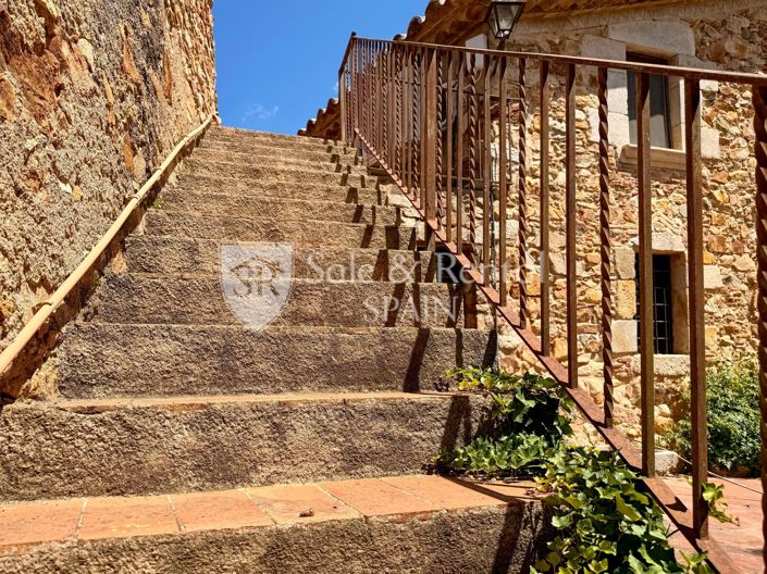 Image No.47-Maison de campagne de 7 chambres à vendre à Girona