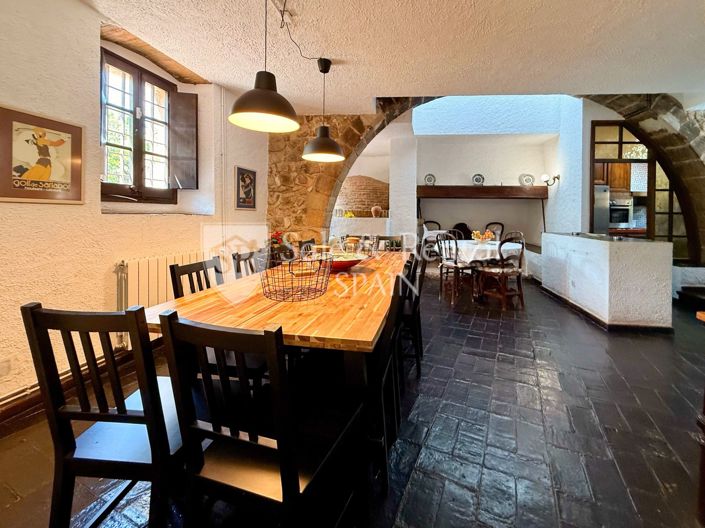 Image No.8-Maison de campagne de 7 chambres à vendre à Girona