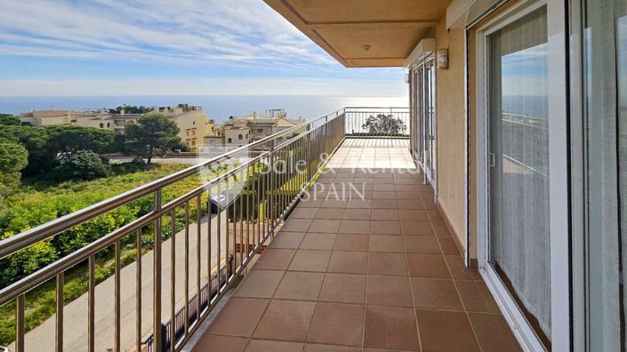 Image No.16-2 Bed Flat for sale