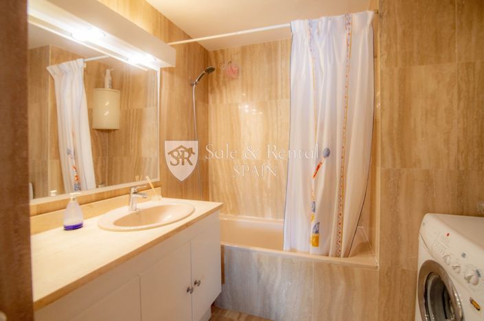 Image No.26-3 Bed Flat for sale