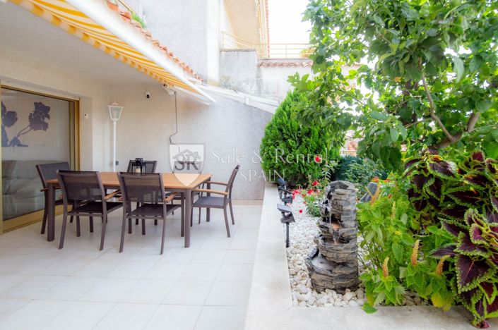 Image No.28-3 Bed Flat for sale