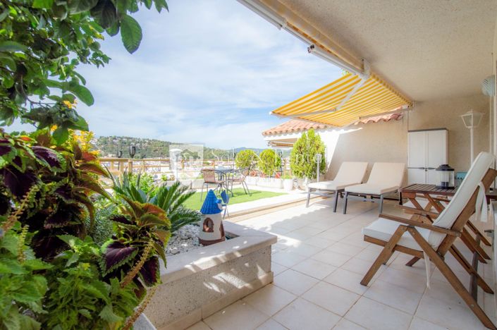 Image No.29-3 Bed Flat for sale