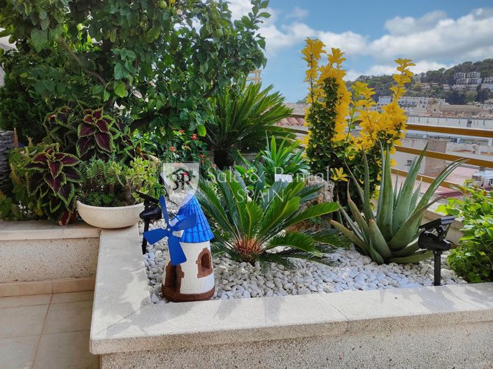 Image No.30-3 Bed Flat for sale