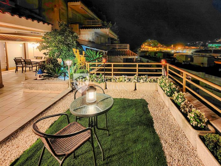 Image No.42-3 Bed Flat for sale