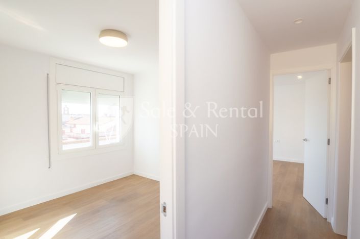 Image No.22-3 Bed Townhouse for sale