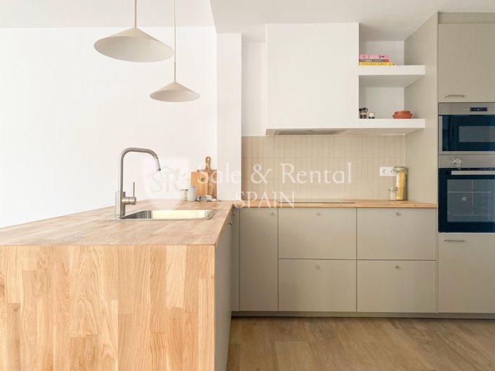 Image No.3-3 Bed Townhouse for sale