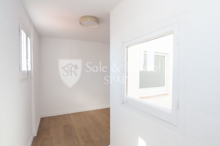 Image No.31-3 Bed Townhouse for sale