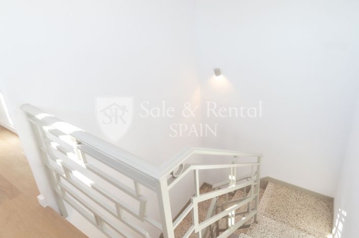 Image No.35-3 Bed Townhouse for sale