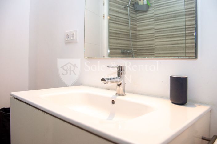 Image No.33-3 Bed Flat for sale