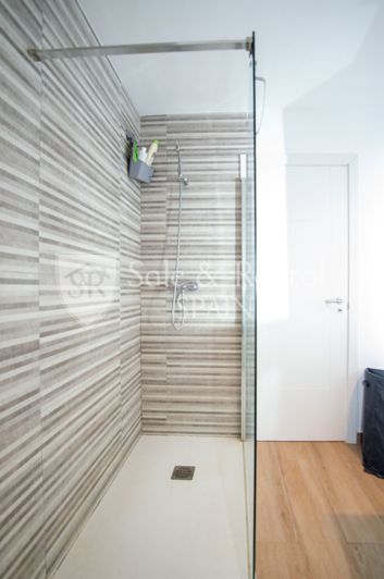 Image No.34-3 Bed Flat for sale