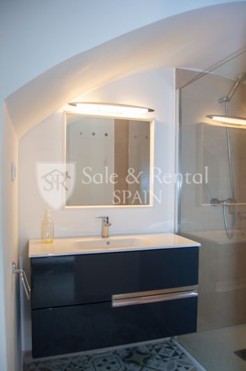 Image No.8-3 Bed Flat for sale