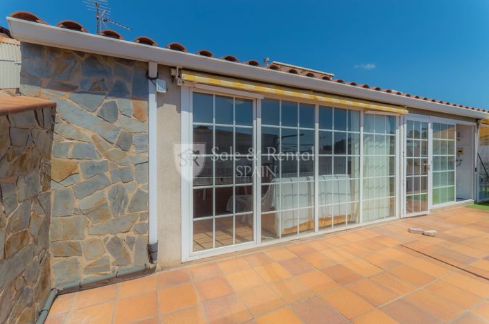 Image No.12-9 Bed Flat for sale