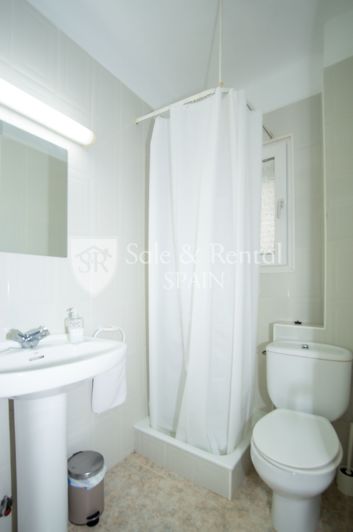 Image No.19-9 Bed Flat for sale