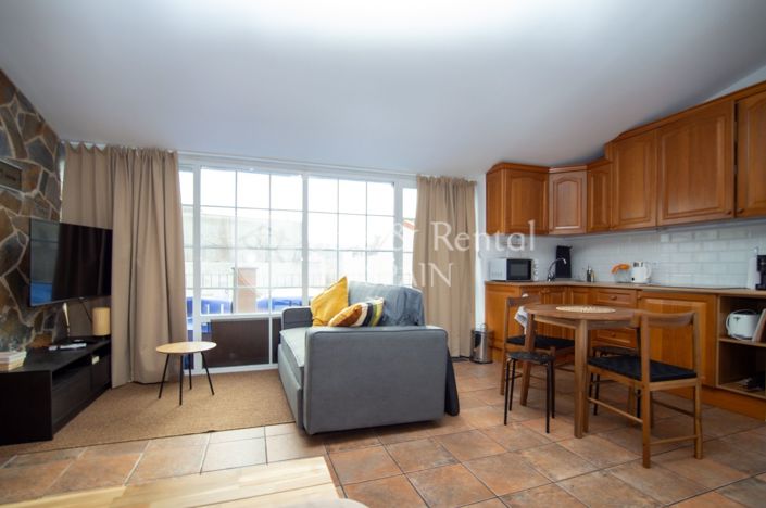 Image No.2-9 Bed Flat for sale