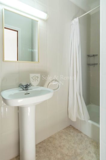 Image No.24-9 Bed Flat for sale