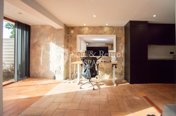 Image No.24-3 Bed Villa for sale