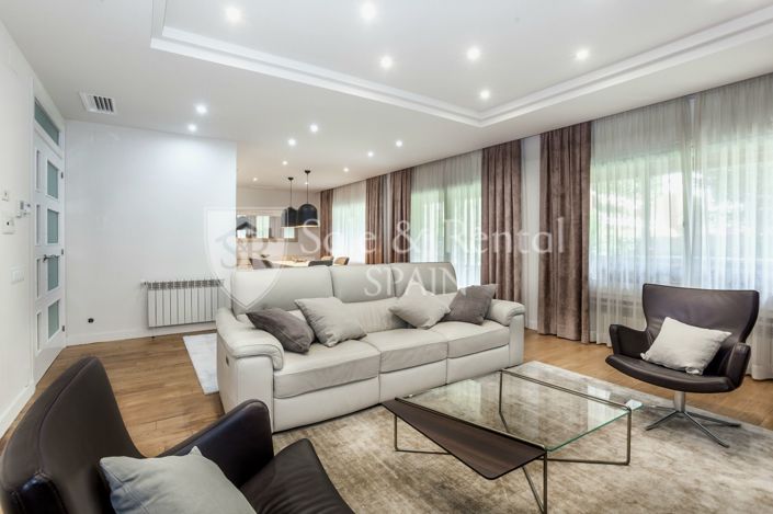 Image No.14-6 Bed Villa for sale